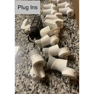 Air Wick & Glade Wall Plug In Scented‎ Essential Oil Warmer Air Freshener lot 20